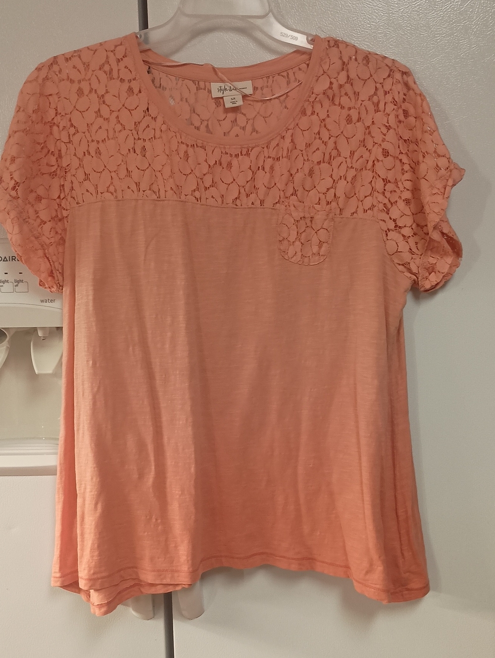 Style & Co. Peach Flowy Top .Lace Yoke Short Sleeve Umbra Bottom. Women's Sz 1X